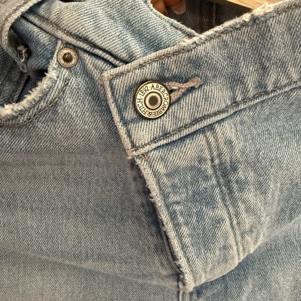 Abercrombie & Fitch Light Wash Denim Jeans